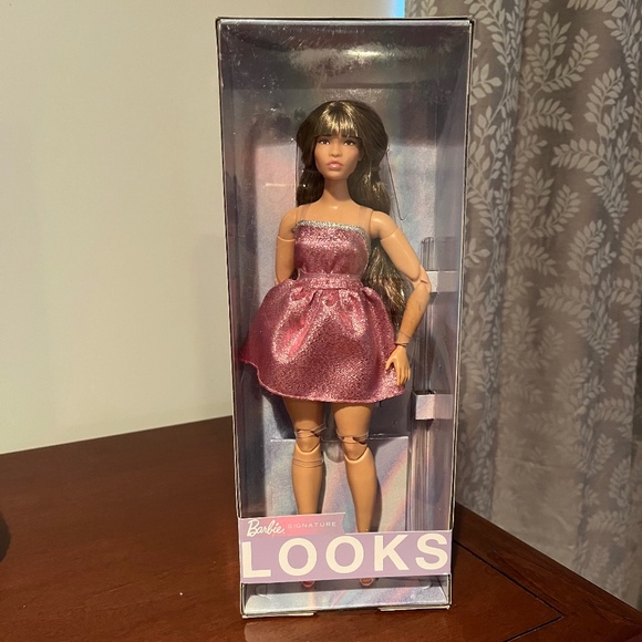 Barbie Doll 2024 Barbie Looks Model #24 NIB - Picture 2 of 14